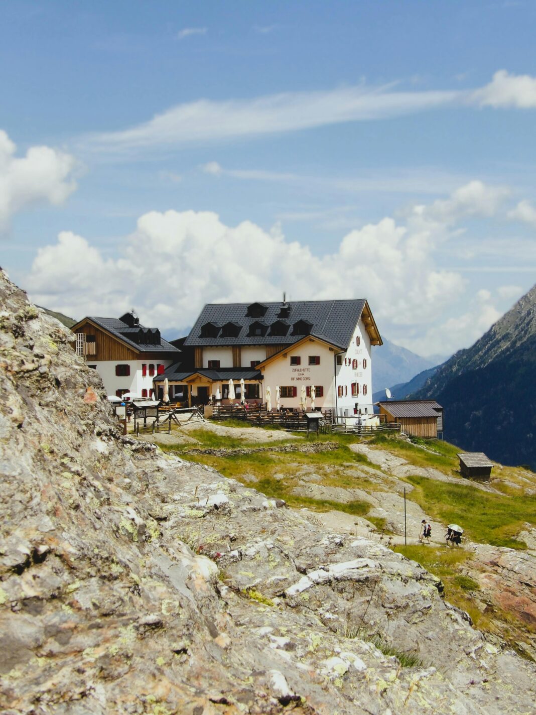 pexels-simone-franzinelli-545340918-32818491